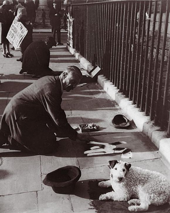 AF Harris und sein Hund © George Lewis