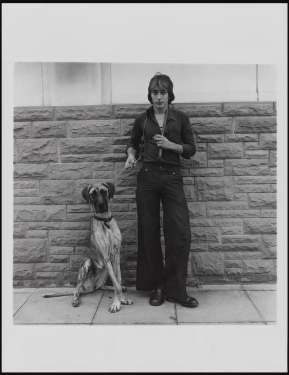 Keith Arnatt, Walking the Dog  1976-79, © The estate of Keith Arnatt