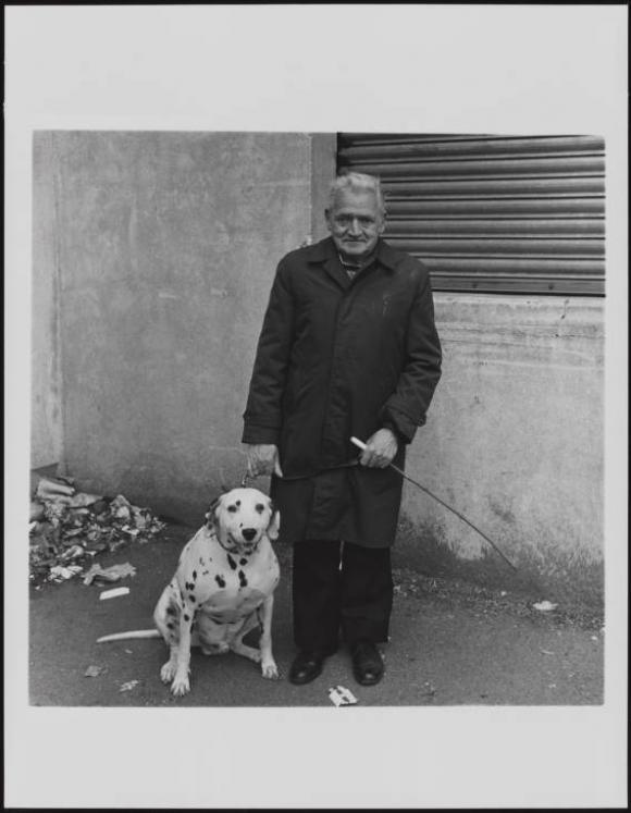 Keith Arnatt, Walking the Dog  1976-79, © The estate of Keith Arnatt