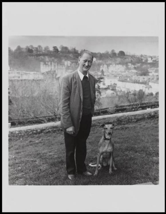 Keith Arnatt, Walking the Dog  1976-79, © The estate of Keith Arnatt