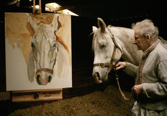 Lucian Freud malt Grey Gelding (Grauer Wallach). Foto: David Dawson, 2003 